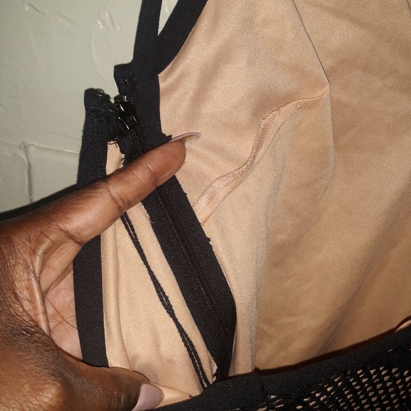 Black net patchwork lightly beaded dress - Picture 3 of 8